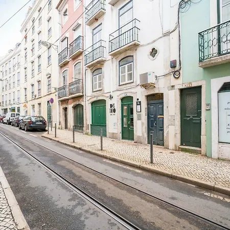 Sao Bento Authentic Apartment. Appartement Lissabon